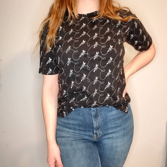 EATON PETITES vintage short sleeve embroidered tshirt S - Picture 5 of 5